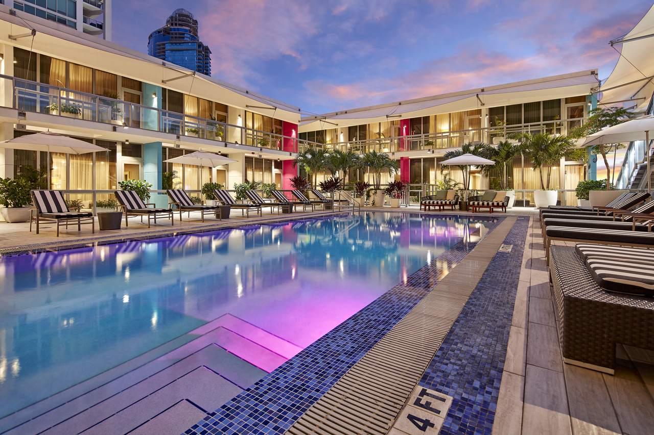 Roof top pool