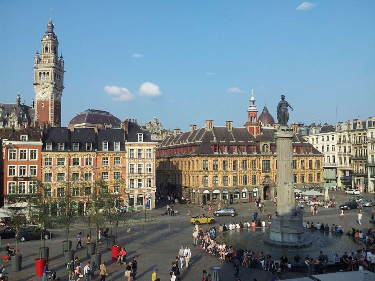 Place du Général-de-Gaulle (Grand′Place) in Lille, France